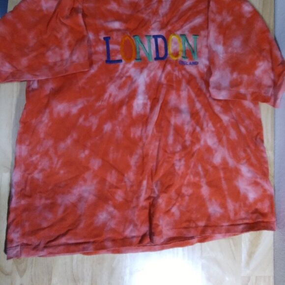 Vintage 90s Churchill London Spell Out Reverse Tie Dye T-Shirt - Picture 2 of 7